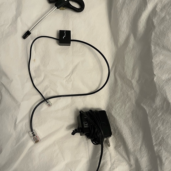 Plantronics wireless call headset - Picture 7 of 7